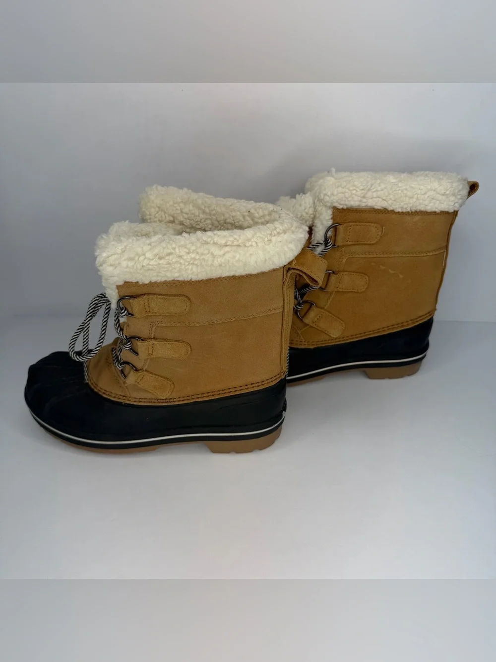 Cat & Jack Kids' Kit Lace-Up Winter Boots Size 3